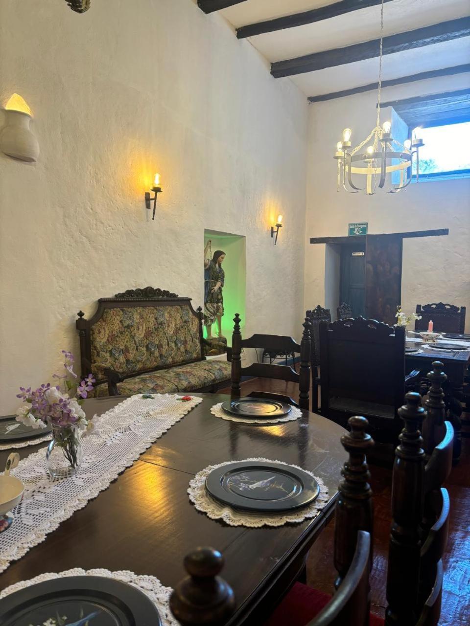 Hotel Boutique Casa De Hacienda Su Merced Puembo Bagian luar foto